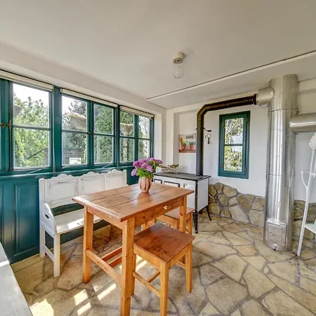 Vinceller Lak Holiday home *