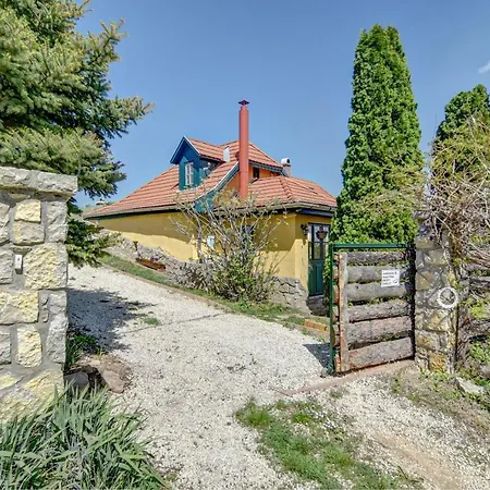 Vinceller Lak Holiday home *
